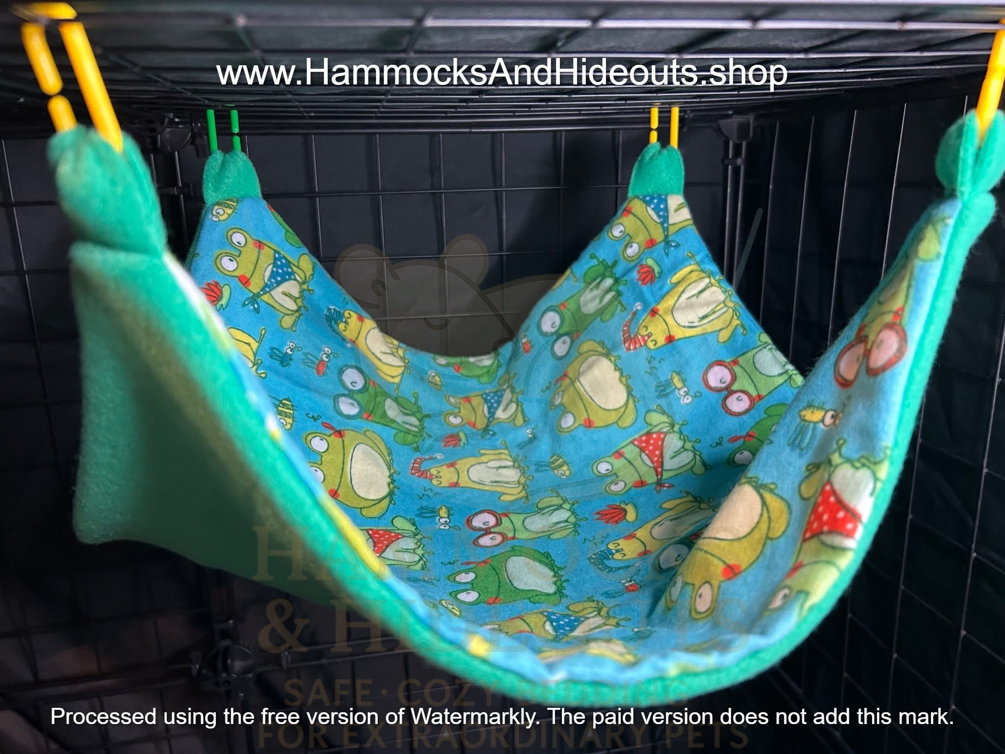 Frogs 12" x 12" Hammock