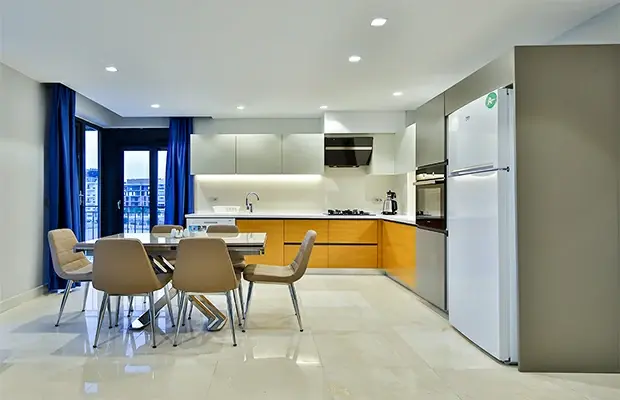 Mene Suites 2+1 плоский обеденный набор
