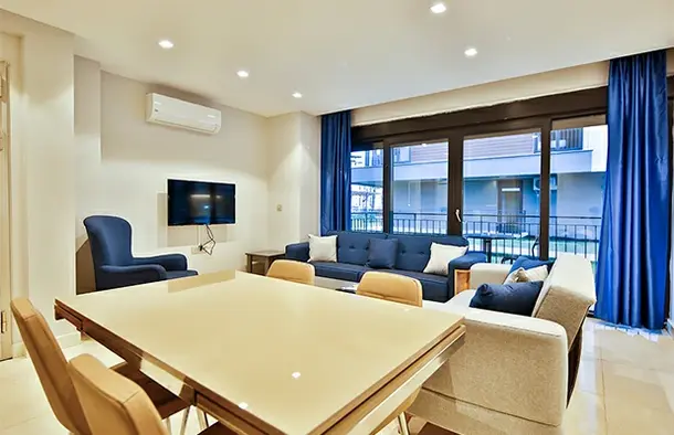 Mene Suites 1+1 flaches Esszimmerset