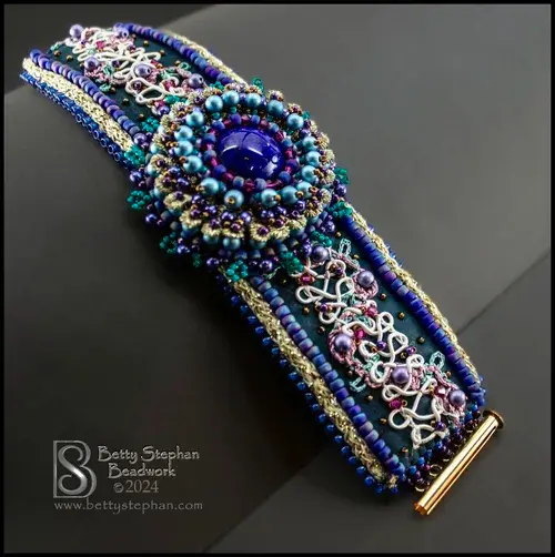 Betty Stephan Secret Garden cuff workshop (paid class)
