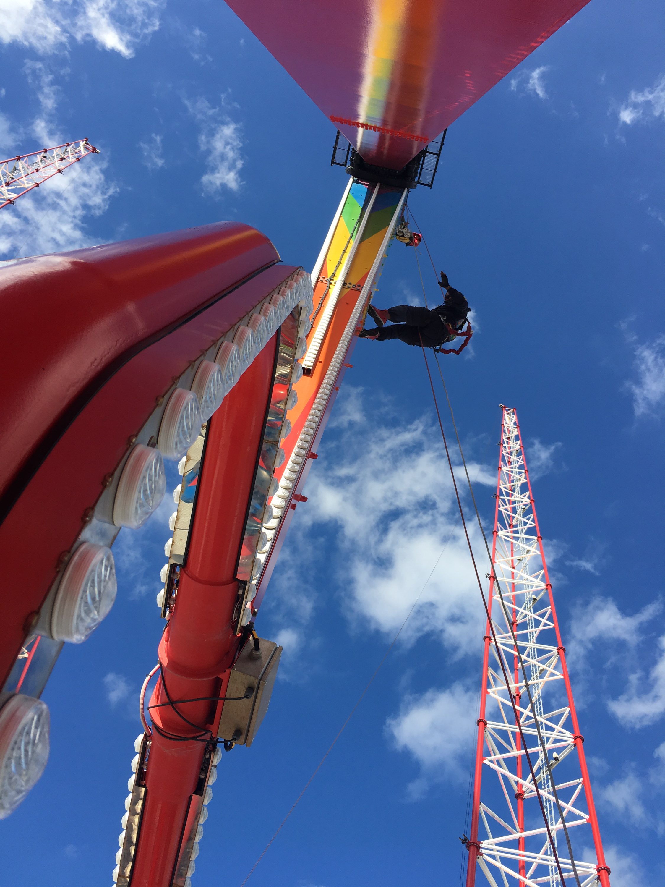 See The Slingshot Ride Nipple Slip That'S Breaking The Internet - gjts02z