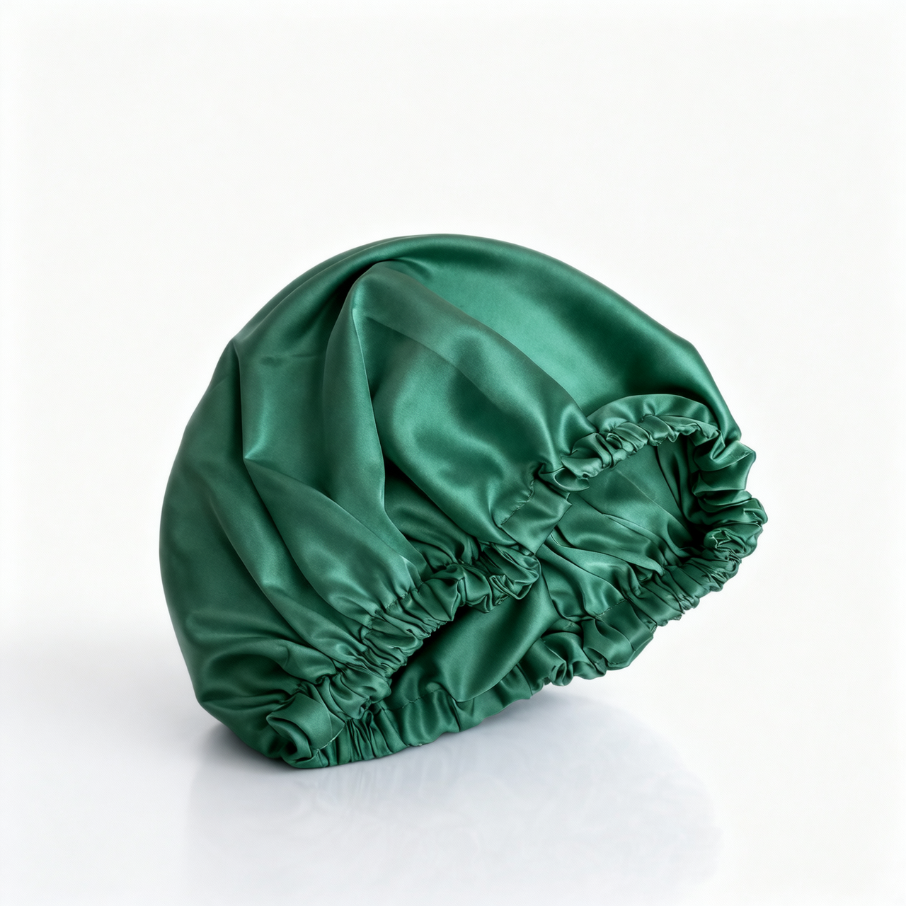 Bonnet en satin de soie