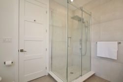 ensuite 1