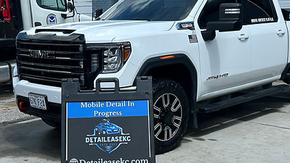 Full Detail on Truck in Kansas City