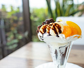 チョコレートパフェ
