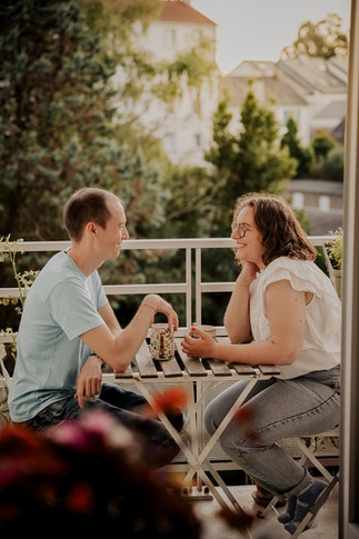 Séance photo à domicile couple Nantes, photographe couple nantes, photographe reze, shooting couple nantes