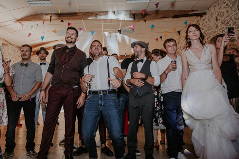 Photographe mariage Nantes. Photographe mariage loire atlantique. Photographe mariage rock nantes. Photographe de mariage Nantes. Photoreportage mariage Loire Atlantique. Photographe mariage Pays de la Loire. Photographe mariage Rezé. Tsar groupe metal.