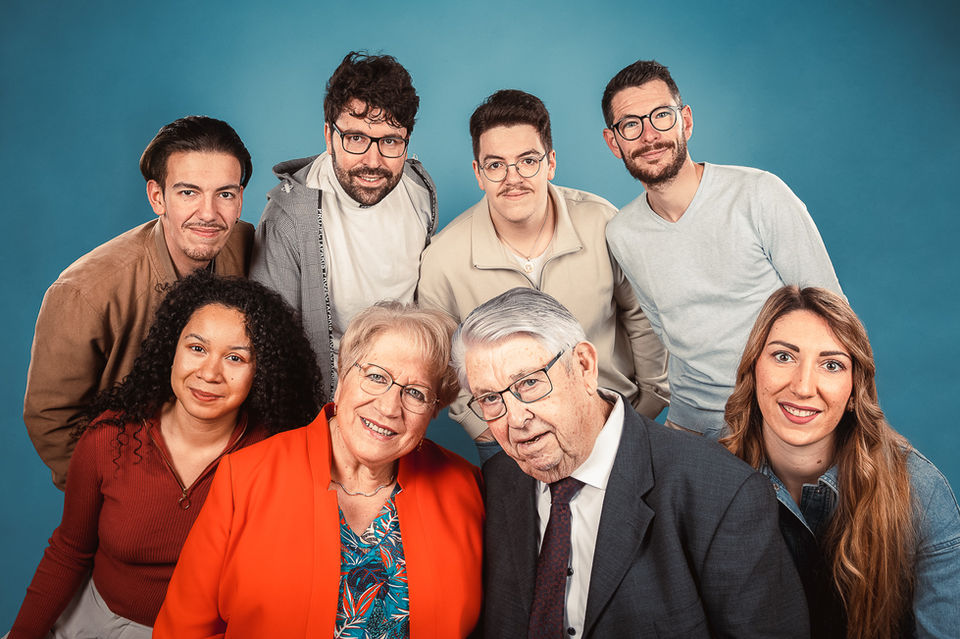Séance photo famillle nantes, photographe reze, photographe bouguenais, photographe famille nantes, photographe famille rezé, studio photo Rezé, photographe studio Nantes, photographe groupe nantes, idée cadeau anniversaire nantes