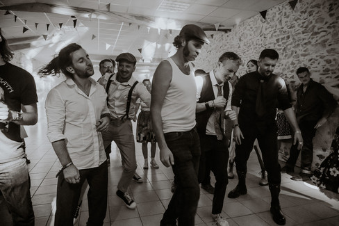 Photographe mariage Nantes. Photographe mariage loire atlantique. Photographe mariage rock nantes. Photographe de mariage Nantes. Photoreportage mariage Loire Atlantique. Photographe mariage Pays de la Loire. Photographe mariage Rezé. Tsar groupe metal.