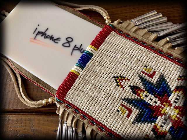 Beaded "Lakota Star" Smartphone Pouch (i-phone 8 Plus ver.) 4