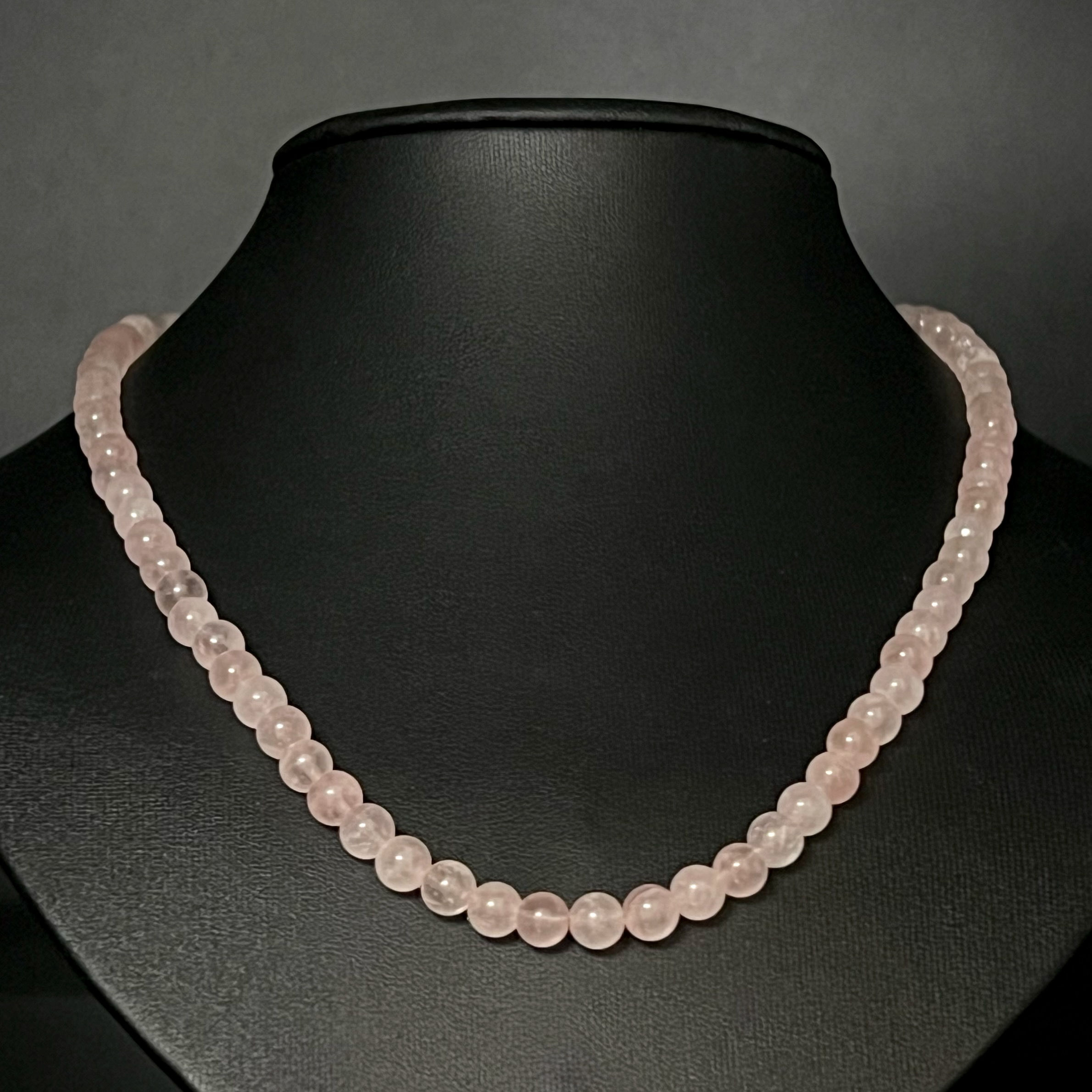 Rozenkwarts met gold filled sluiting