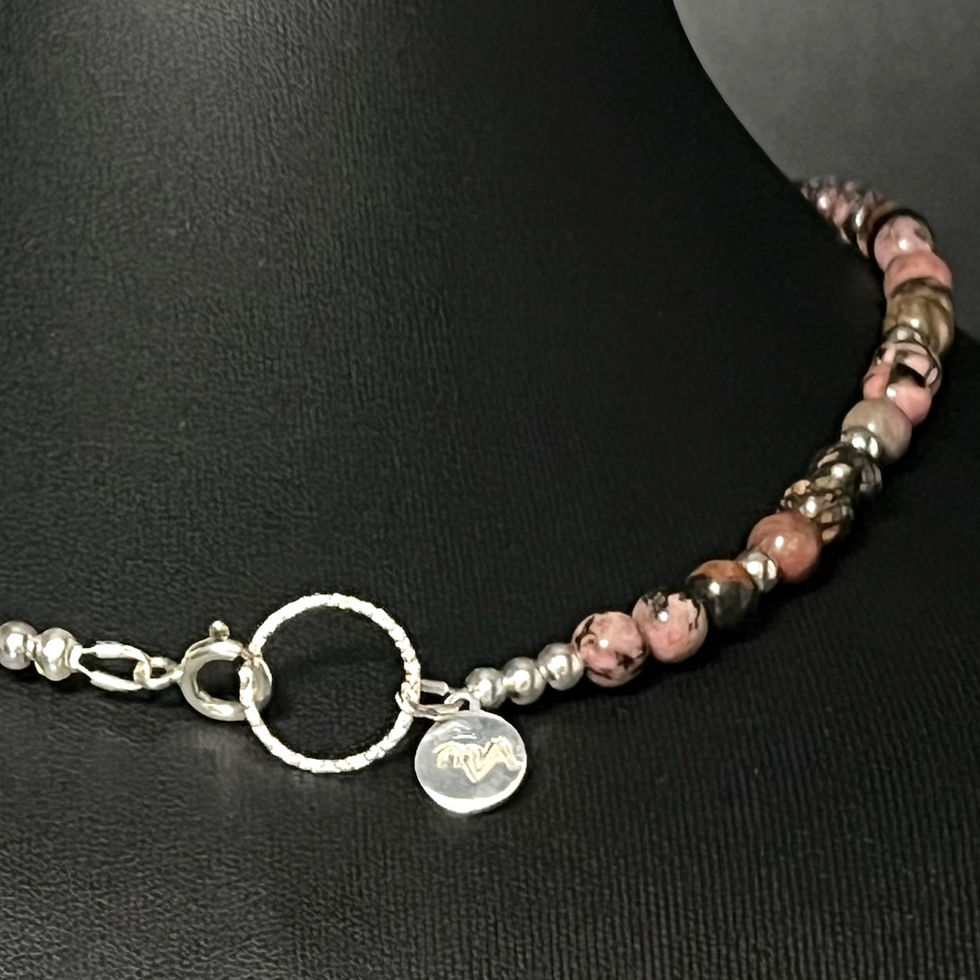 Thumbnail: Rhodoniet met sterling zilver sluiting en spacers