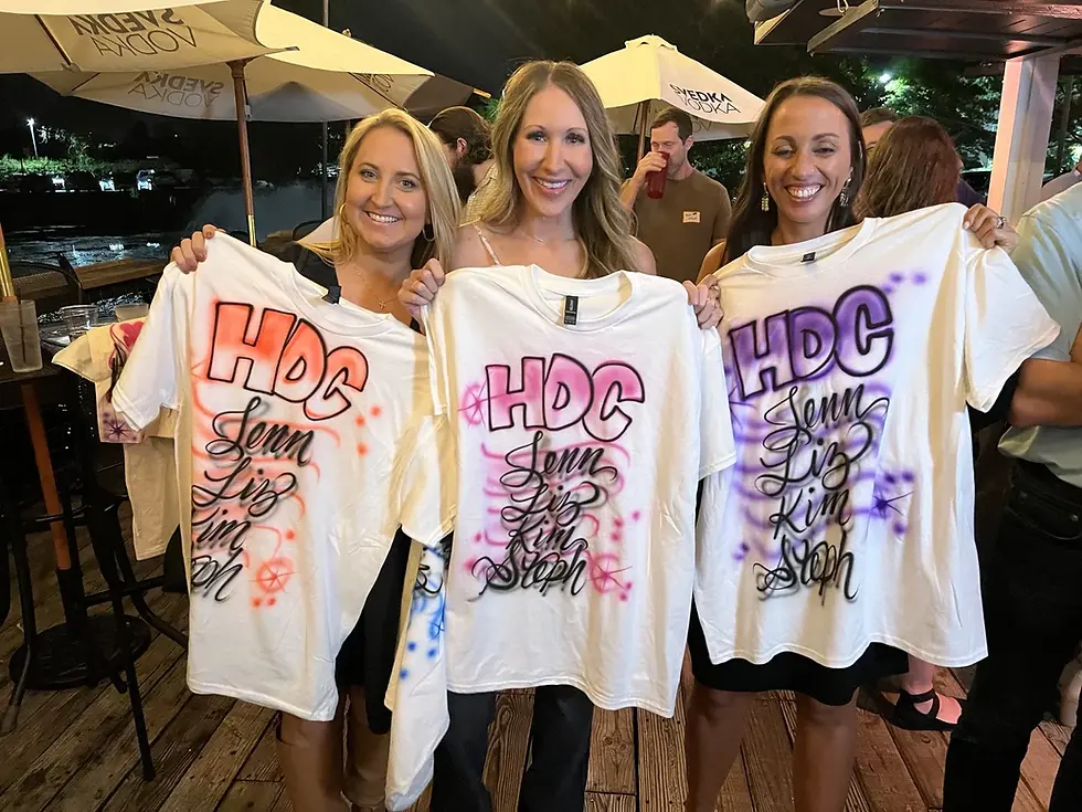 Knoxville reunion guests with custom shirts
