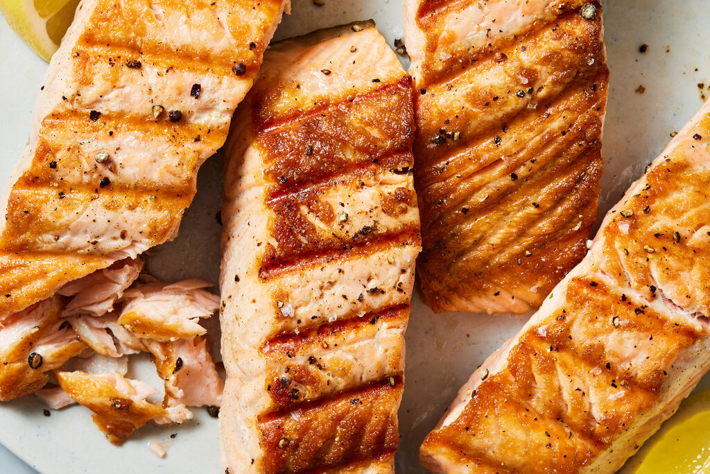 simplest-grilled-salmon-tight-ghcz-jumbo.jpg