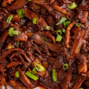 pulled-mushrooms-with-bbq-sauce-42-720x405_edited.jpg