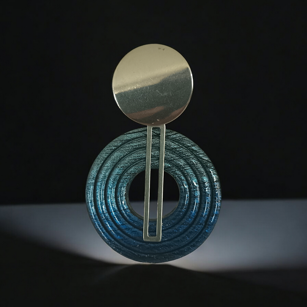 Miniature : Boucles d'oreilles aux pigments bleus et argentés