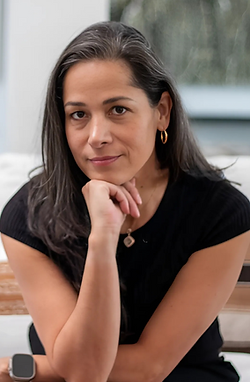 Portrait of Judith Flores-Nisenson, Certified Life Coach and founder of Women'sWRK.