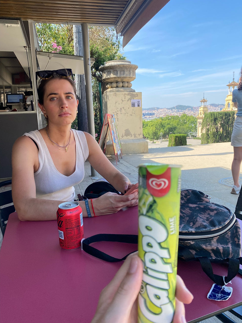 Bori with Popsicle at Museu Nacional d'art de Cataluña