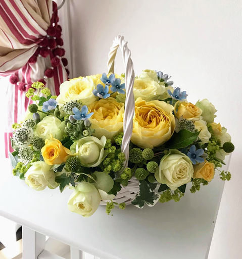 FreshFlowerArrangement03.jpg