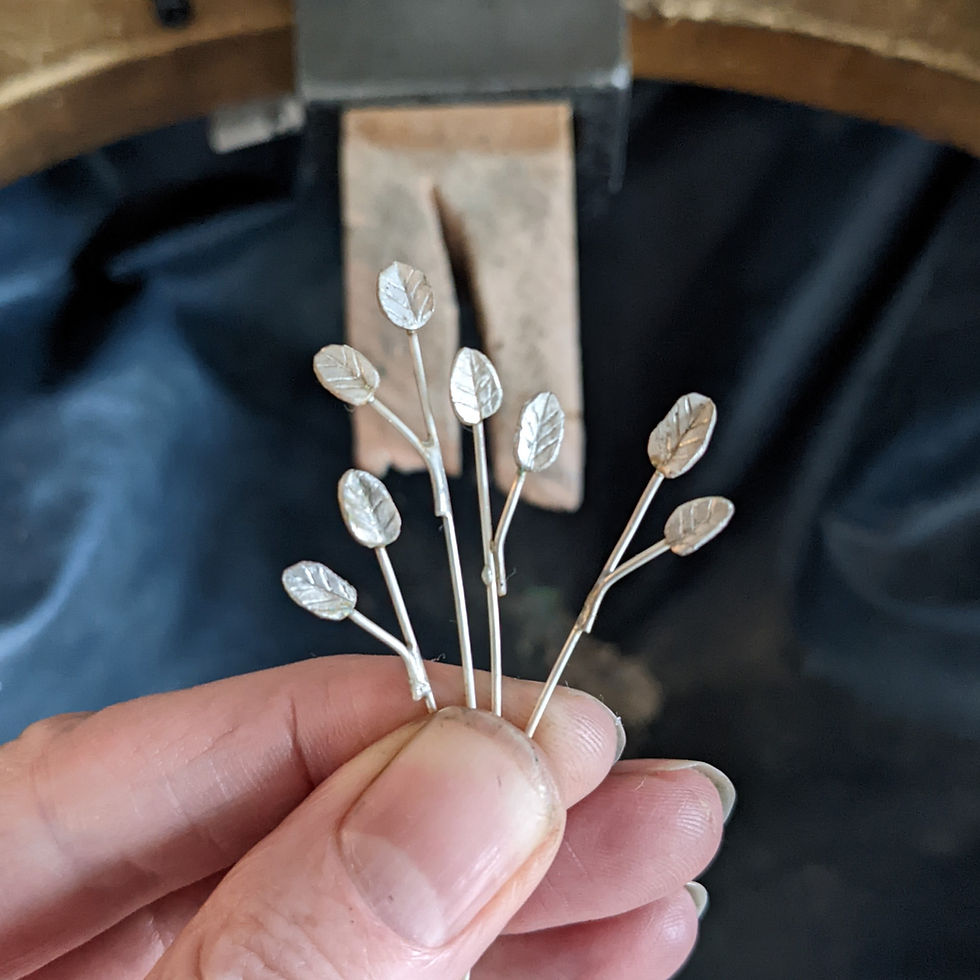 Thumbnail: Silver leaves