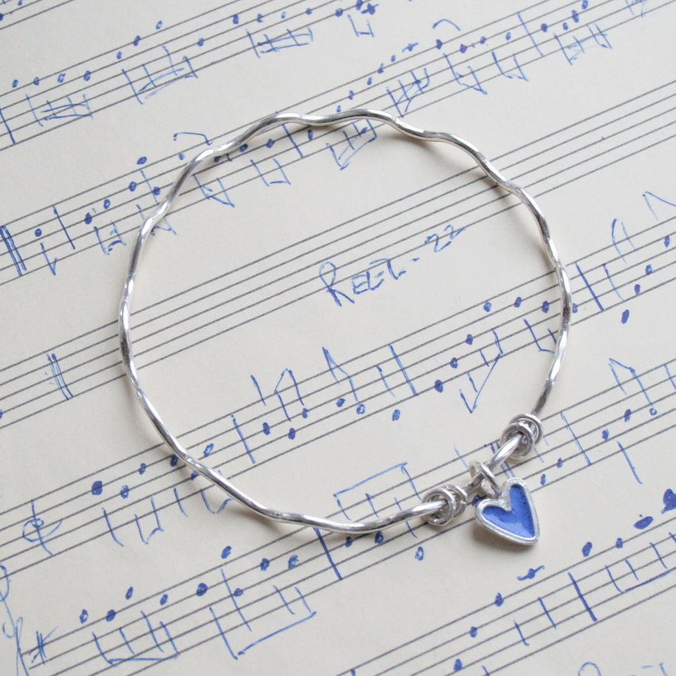 Thumbnail: Silver enamel heart wavy bangle