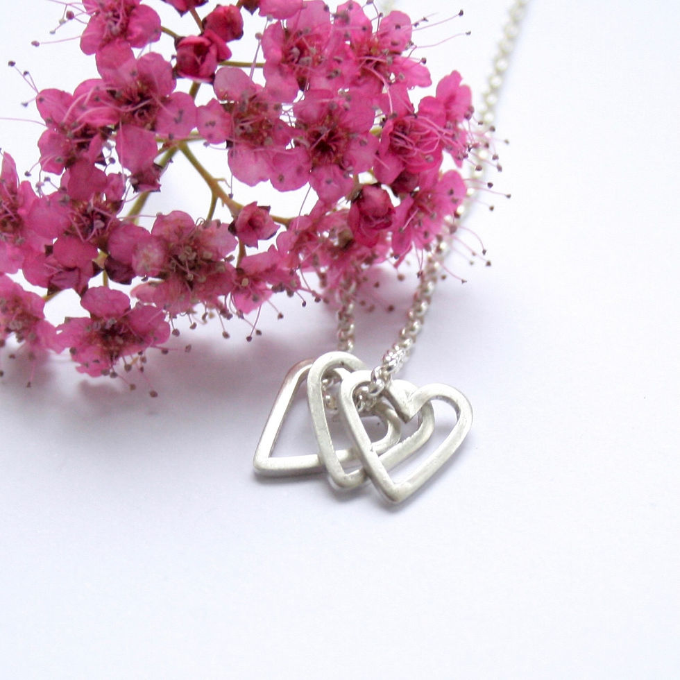 Thumbnail: Silver heart necklace