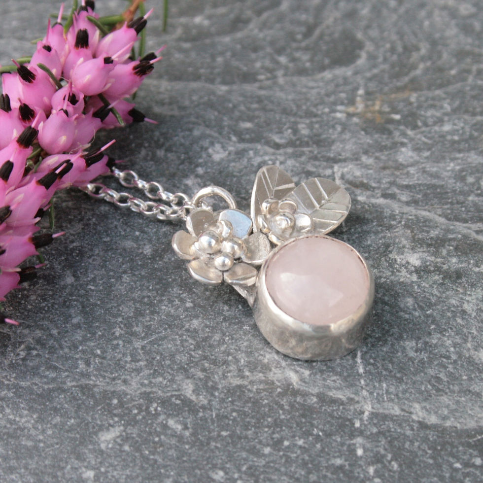 Thumbnail: Rose quartz silver flower necklace