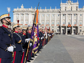Llamamiento real a la traición nacional del deber castrense