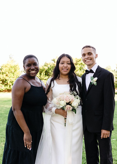 JoyEss occasion wedding planner photo with bride and groom