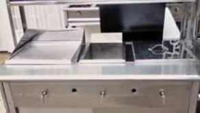 cocina industrial con 4 fogones ,plancha y freidor