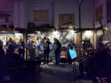 Weihnachtsfeier "Adventsblasen" am Erzschacht