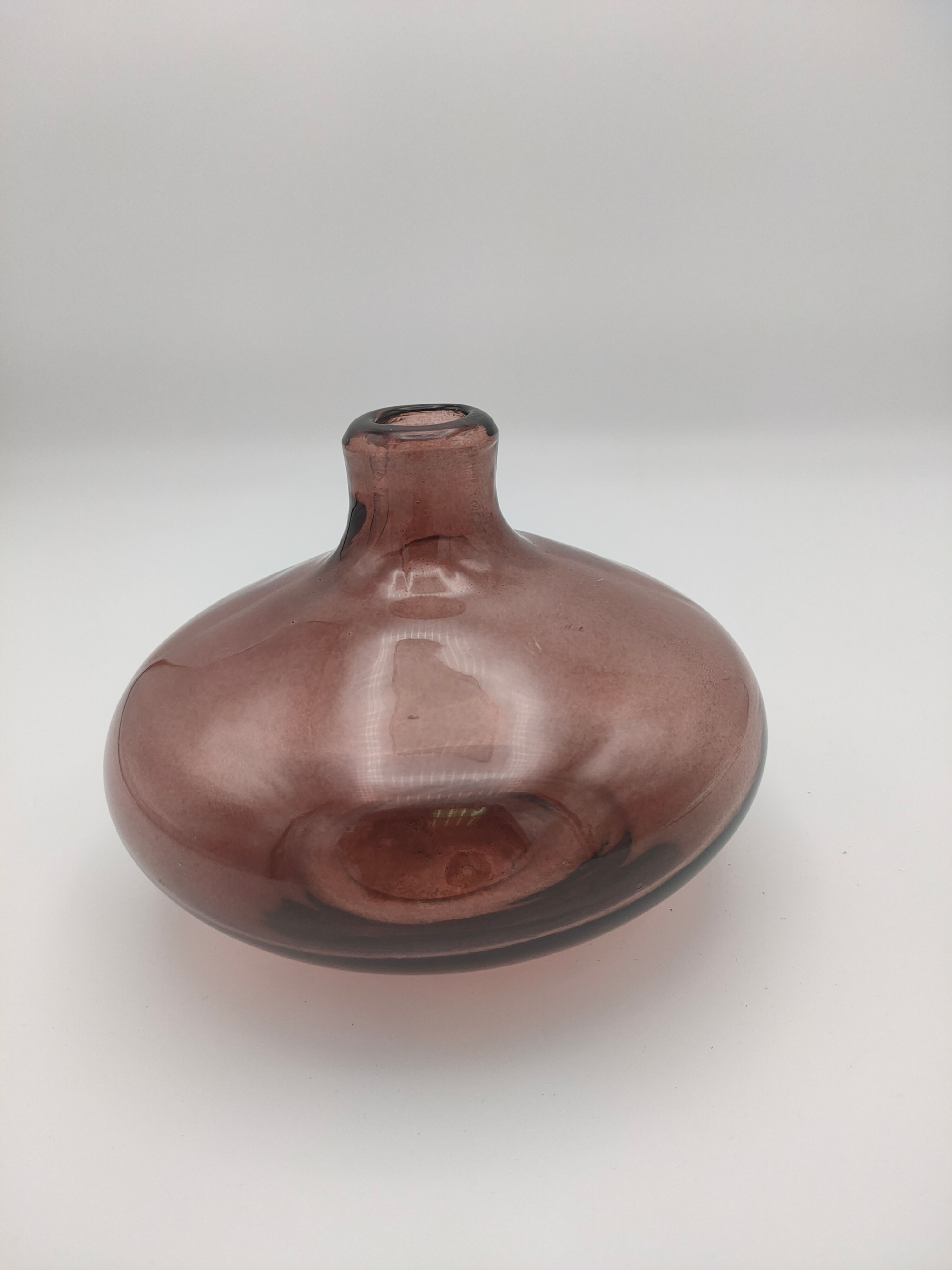 LOC318 - Vase ambré foncé