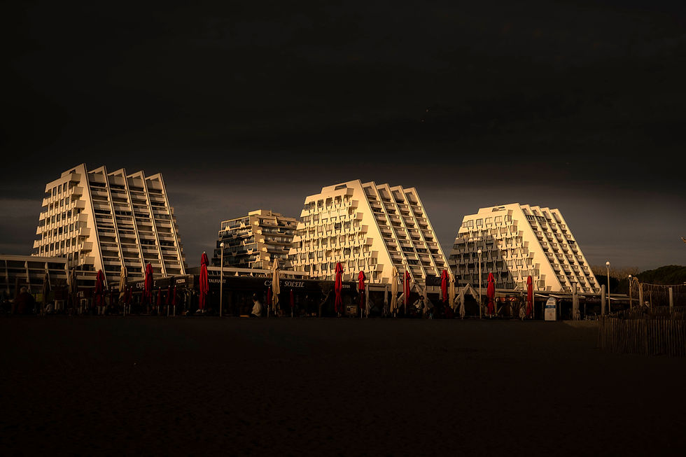 La Grande Motte en lumière : explorer l’architecture et le graphisme — Stage photo (31/10/26)
