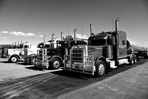 Fleet%20of%20Trucks_edited.jpg