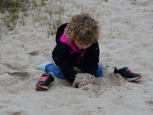 Freibad Papenhorst erhält neuen Sandkasten durch großzügige Spende