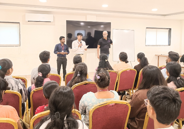 Team Building: Top 5 Benefits For Employee Engagement