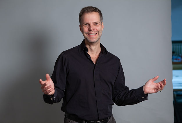 Dr. Christian Papke _ open hands.jpg