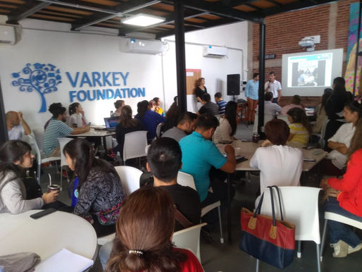 Primer encuentro de desarrollo profesional "Arte e Innovación en la Educación Secundaria"