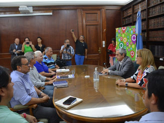 Ciclo lectivo 2023: Provincia recibió a los gremios docentes y abrió la mesa de consenso salarial