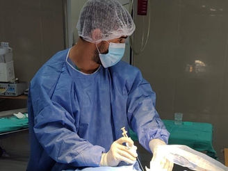 Se realizó la primera biopsia renal en el hospital de Campaña