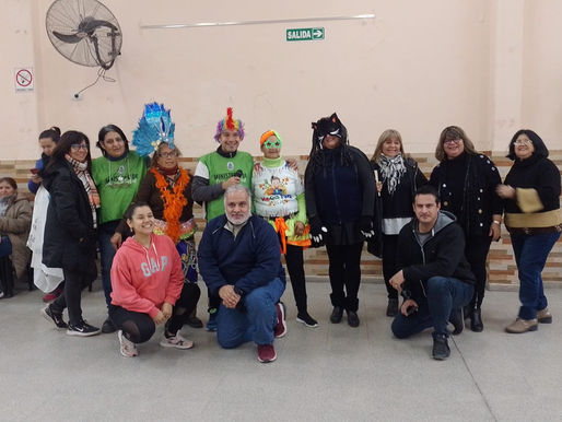 La Fiesta Carioca, fue la temática de una edición más de los bailables de los abuelos