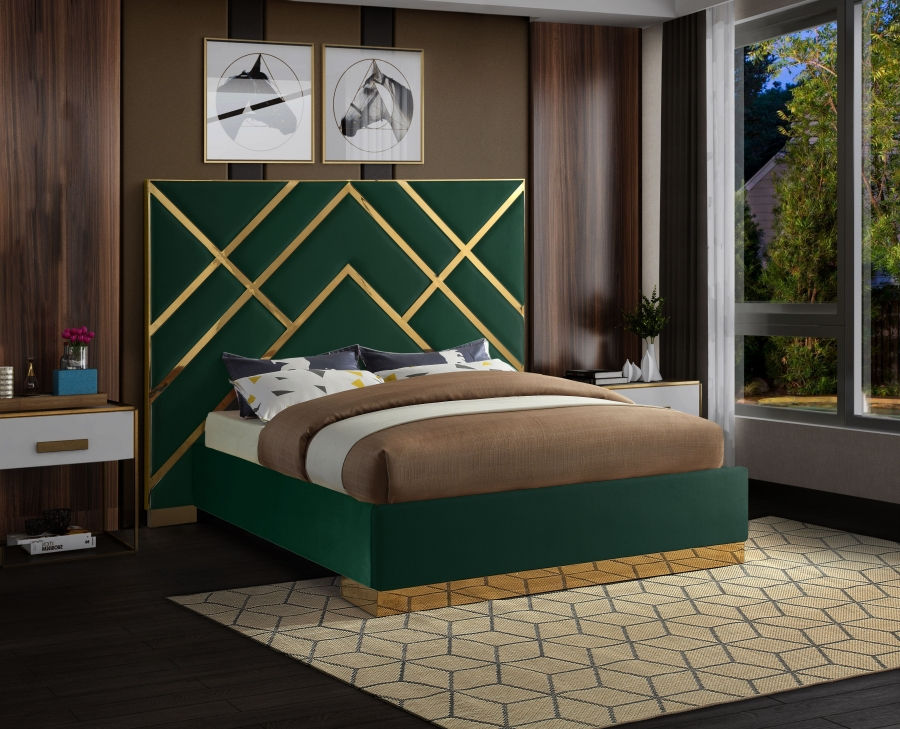 Thumbnail: Posh Gn/Gld V King Bed #102
