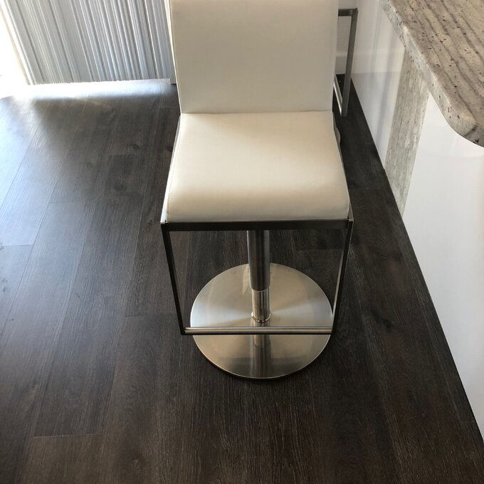 Thumbnail: Wade Wh Bar Stool Set/2 #088 