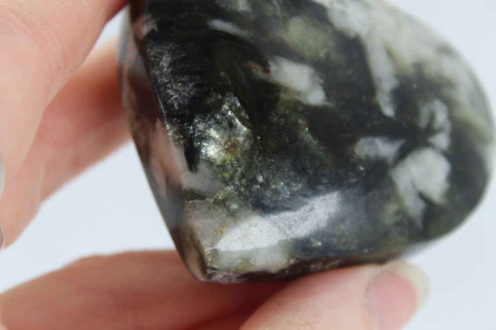 Thumbnail: Green Mica Heart