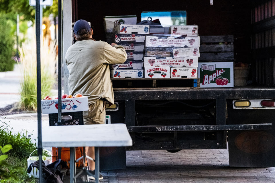 Zionsville Farmers Market-097-min.jpg