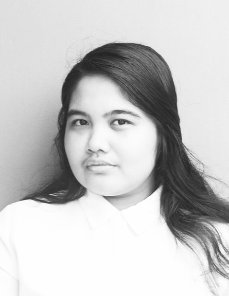 self potrait B&W-2_edited.jpg