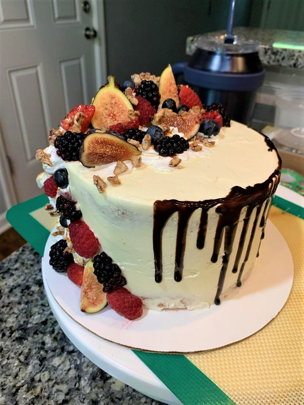 Figs & Berries Cake