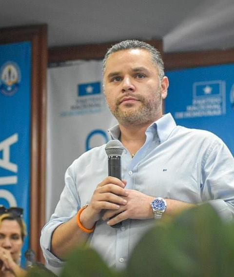 David Chávez cuestiona informe presentado por Rixi Moncada 