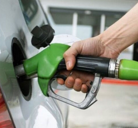 A partir del próximo lunes bajan 10 lempiras los combustibles 