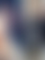 Miss Ucrania deja corona y se une para defender a su nación